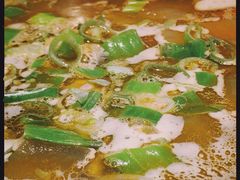 酸萝卜鸭架汤-守柴炉烤鸭(科华中路王府井店)