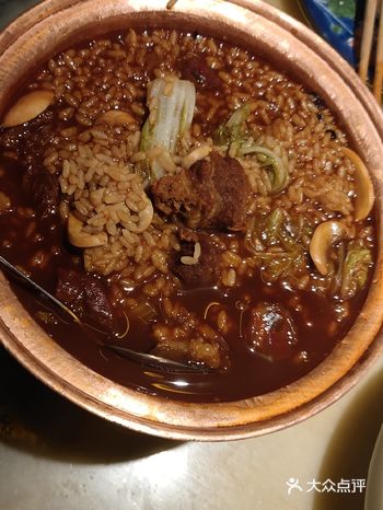 今天不是很饿，三个人没怎么点