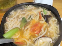 -一家人剪刀面(海伦国际店)