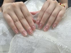 -芊屿芊浔美甲