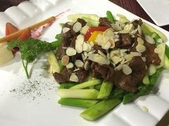 杏香芦笋牛小排-超级厨房概念餐厅(奥园广场店)
