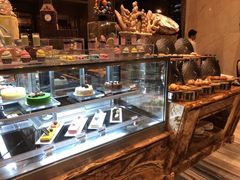 面包甜点陈列柜-万达瑞华酒店美食汇自助餐厅(楚河汉街店)