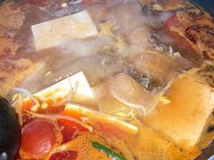 -黔味东南酸汤牛肉火锅(太平路一店)