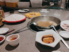 -郑猛记石岐鸽主题餐厅(长江店)