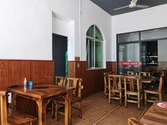 -阿汉名材老鸡汤饭店(金鸡岭店)