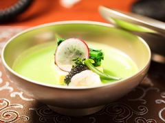 甜豌豆鲜虾鸡蛋汤-九献创意菜·牛排料理(亮马河花园店)