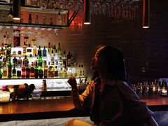 -FOUR PLAY BAR
