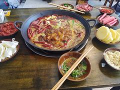 -黄潇洒老火锅(九眼桥宏济巷店)