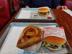 -FATBURGER 特富客汉堡(外交公寓店)