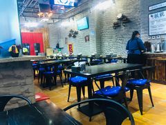 大堂-巴四老城区炭火蛙锅(张江店)