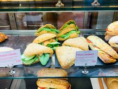 -维也纳国际机场