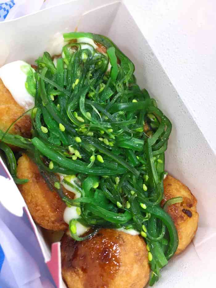 「原味鸡蛋仔」这个便宜又好吃,一份吃完就满足了「海草章鱼小丸子」