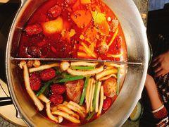 -湊湊火锅·茶憩(新中关购物中心店)
