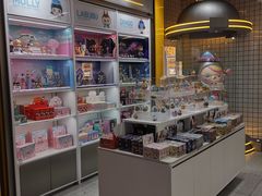 -泡泡玛特POPMART(上海环球港店)