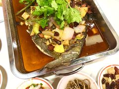 -沈姐万州烤鱼(沙坪坝七中店)