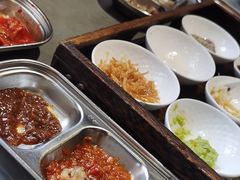 -围炉肉舍•炭烤活鳗•丹东海鲜烤肉(步行街店)