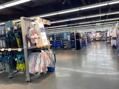 -迪卡侬(西三旗店)