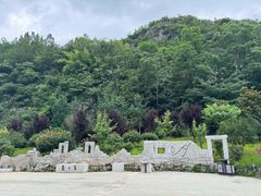 -高荡千年布依古寨旅游景区
