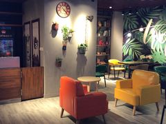 皇茶-汇吃汇喝美食街(上海建发浦悦荟广场店)