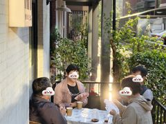 -Cafe Villa