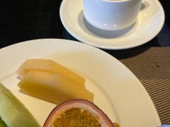 -大中华希尔顿酒店-念自助餐·嗨啤·小龙虾