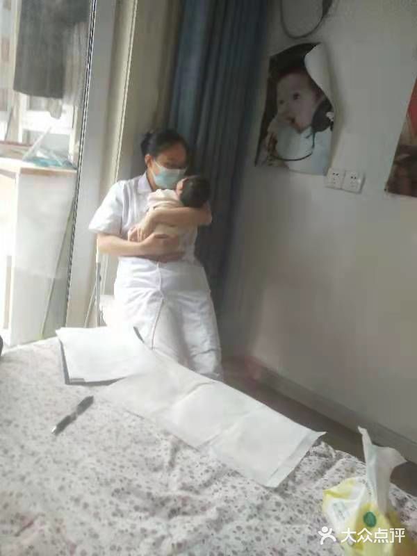 萧乐母婴·住家月嫂·育婴师图片