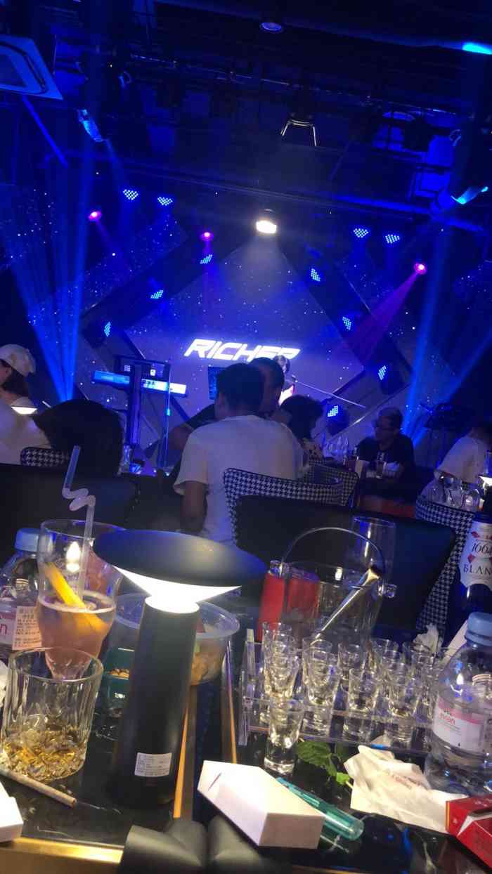 五角场新开的酒吧服务很到位环境也很棒