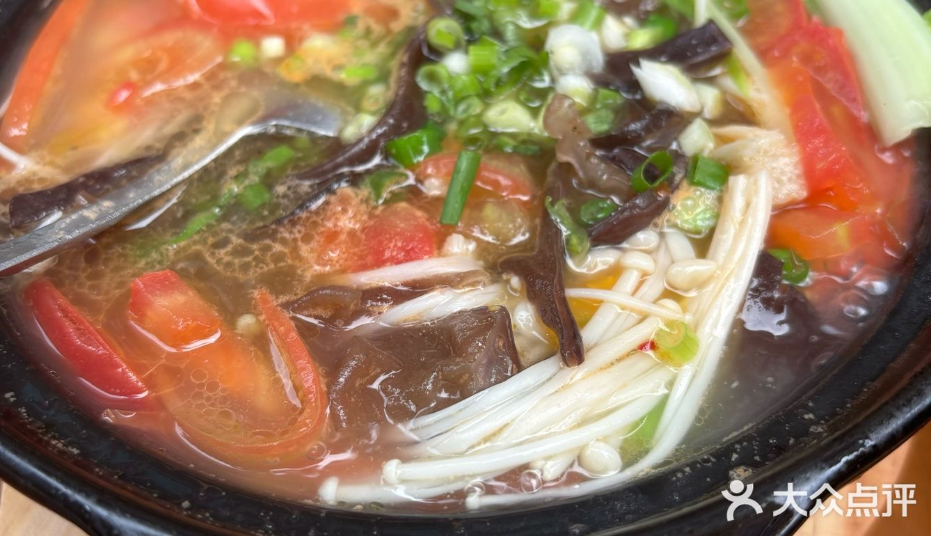 热气腾腾的夏天需要热气腾腾的水煮肉片