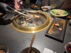 -铭牛烧肉·和牛海鲜自助(高新月牙湖店)