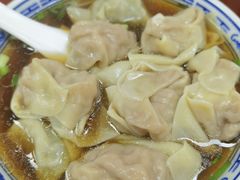 半菜半肉-古徽州馄饨店(宝安路店)