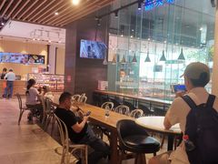 -巴黎贝甜(大宁国际商业广场店)