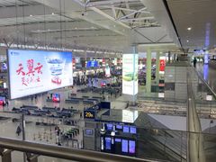 -麦当劳(上海虹桥站30B检票口楼上)