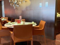 -蝴蝶里·粤菜·点心(滨江龙湖店)