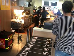 -麦当劳(欢乐谷店)