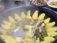 -边江铁锅炖鱼(振八街店)