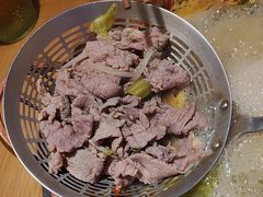 -洱火云南酸菜牛肉火锅(石景山当代商城店)