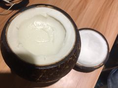-志龙皇冠吃货椰子铺
