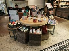 零售区-星巴克臻选(广州沙面店)