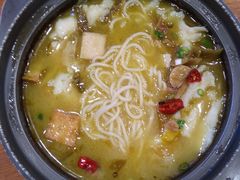 -周鱼小馆石锅酸菜鱼(活力汇店)