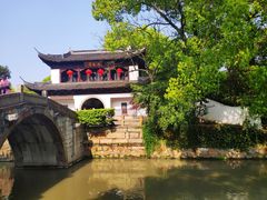 -汇龙潭