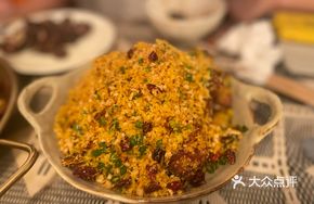 Golden Garlic Spicy Chicken Wings