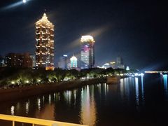 -人民防洪胜利纪念塔