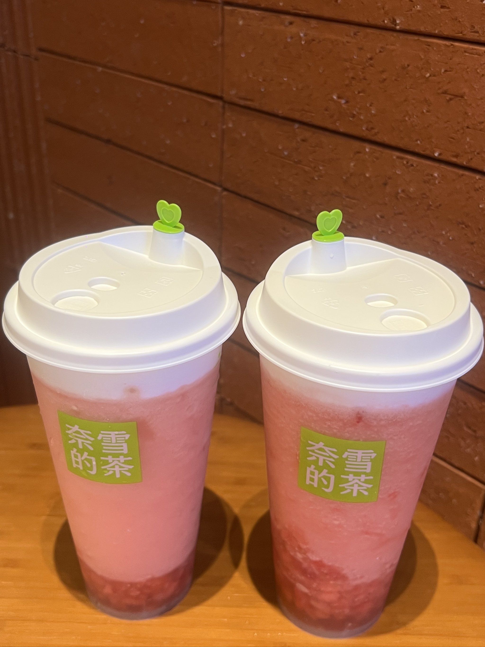 奈雪的霸气芝士草莓🍓太好喝了