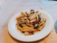 清炒藕带-肥肥虾庄·金牌油焖大虾(汉街SKP店)