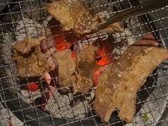 -山川小町·极番烧肉(新地假日广场店)