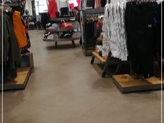 -UNDER ARMOUR(新燕莎奥莱店)