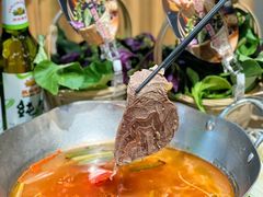 -王奋斗贵州酸汤牛肉火锅