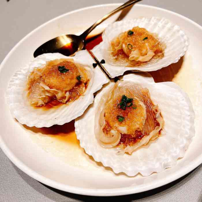 徐记海鲜(南京东路店)-"菜品精美,摆盘好看,从摆盘来看,给人感觉.