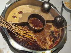 -佰人王串串香火锅(洋珠巷店)