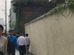 -上海市徐汇区口腔医院